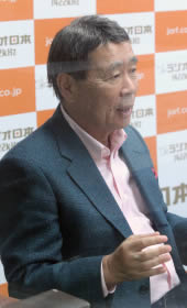 鶴蒔靖夫氏