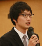 医師／吉田英人