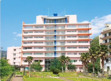 熱川温泉病院外観