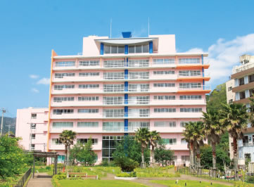 熱川温泉病院外観