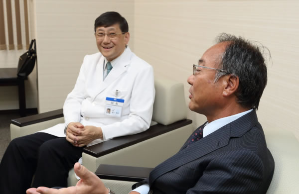 竹川理事長 鈴木先生