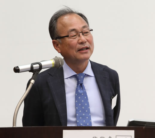 挨拶する竹川理事長の画像